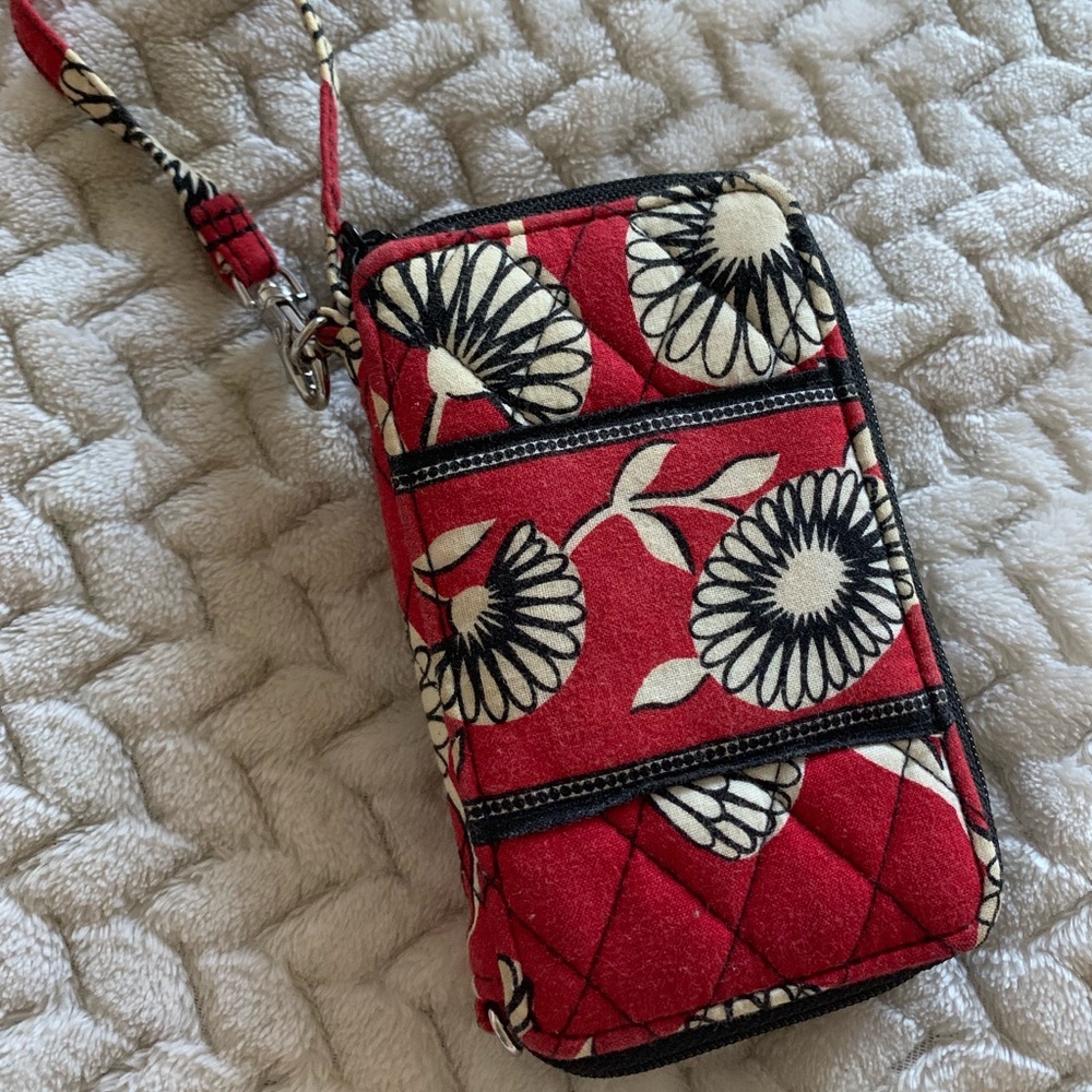 Vera bradley wristlet wallet